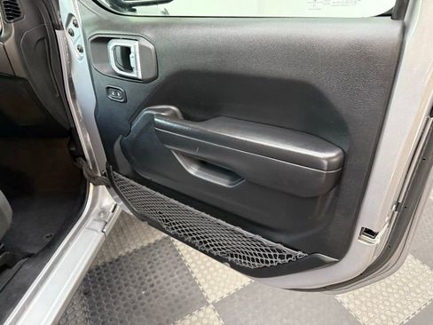 Used 2020 Jeep Gladiator Sport w/ Quick Order Package 24S image 29