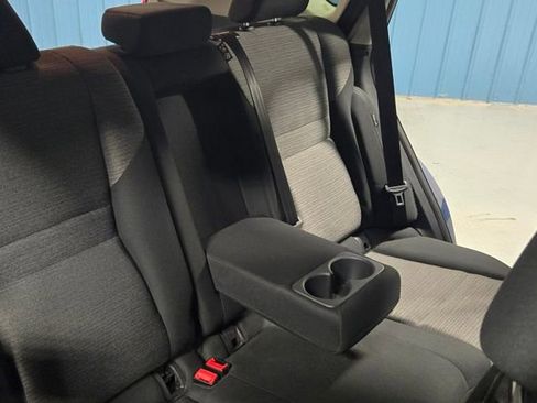 Used 2023 Nissan Rogue SV image 37