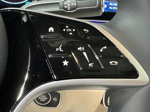 Certified 2025 Mercedes-Benz GLE 450 4MATIC image 34