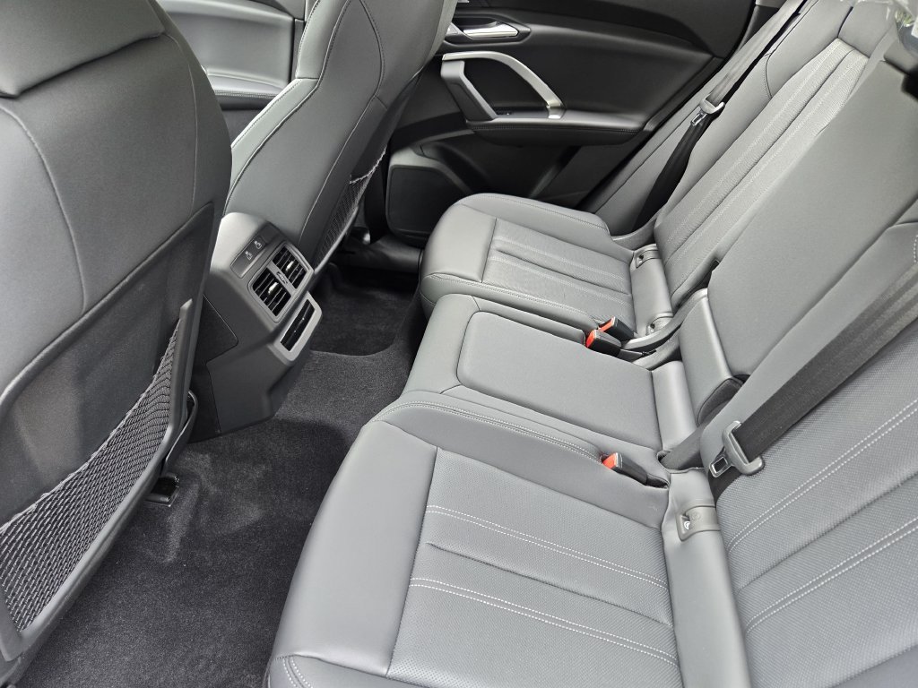 Used 2026 Audi Q5 Premium Plus w/ Premium Plus AWD/4WD image 35