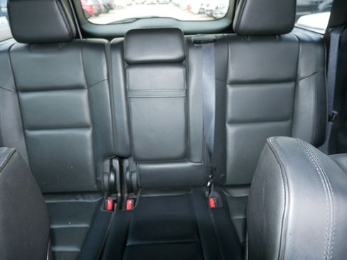 Used 2018 Jeep Grand Cherokee Overland w/ Jeep Active Safety Group AWD/4WD image 13