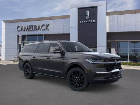 New 2026 Lincoln Navigator L Reserve w/ Jet Appearance Package AWD/4WD image 32
