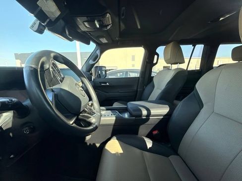 Used 2024 Lexus GX 550 AWD/4WD image 8