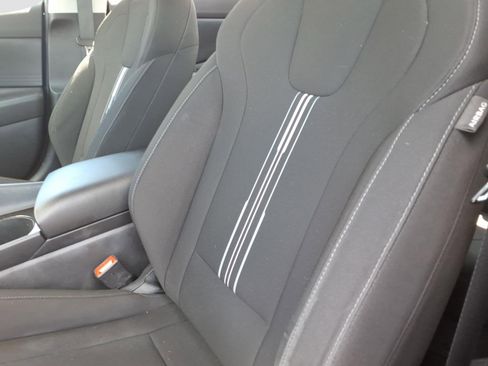 Used 2024 Hyundai Elantra Blue FWD image 15