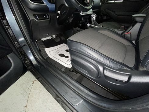 Used 2023 Kia Seltos S image 12