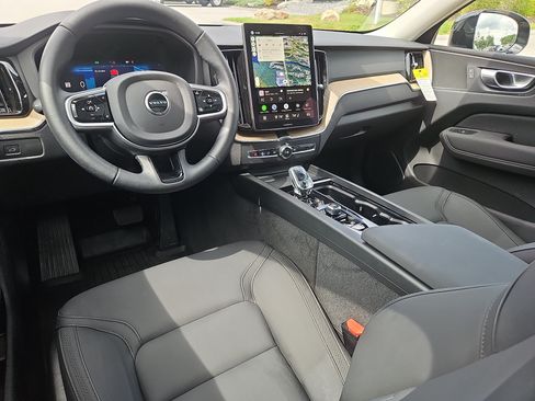 Used 2026 Volvo XC60 B5 Plus w/ Protection Package Premier AWD/4WD image 3