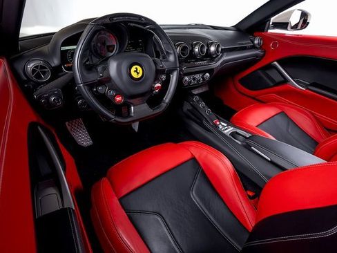 Used 2015 Ferrari F12 Berlinetta image 5