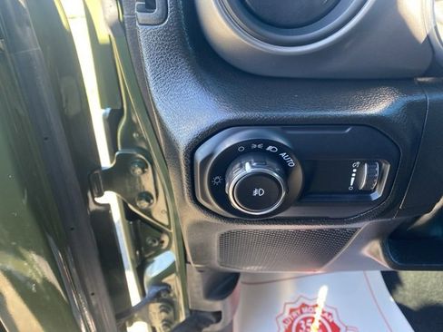 Used 2023 Jeep Wrangler Sport S image 19