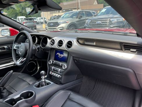 Certified 2022 Ford Mustang Premium RWD image 9