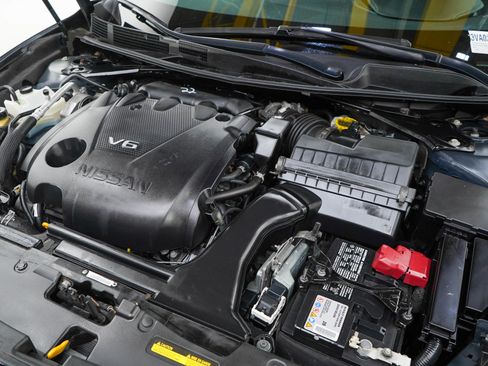 Used 2023 Nissan Maxima SL FWD image 23