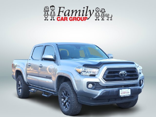 Used 2023 Toyota Tacoma SR5 RWD image 2