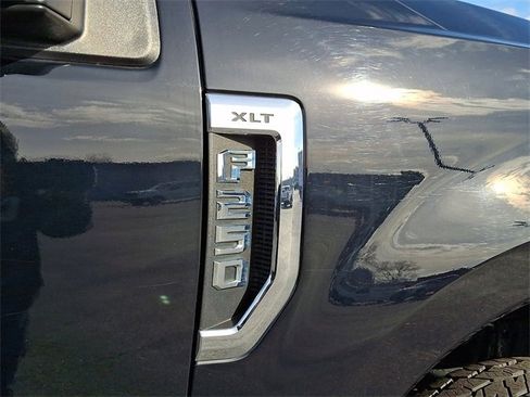 Used 2018 Ford F250 XLT image 29