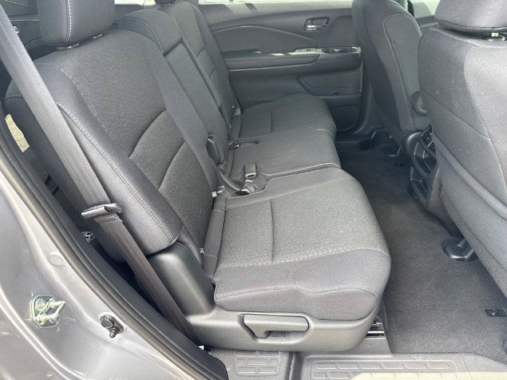 Used 2021 Honda Passport Sport image 15