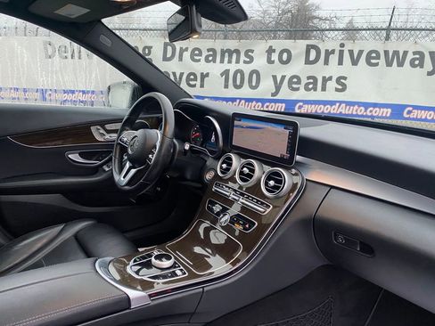 Used 2019 Mercedes-Benz C 300 Sedan image 18