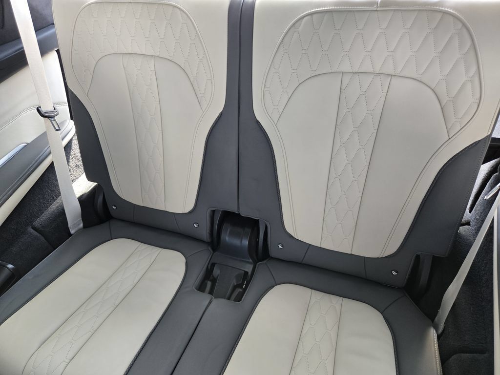 Certified 2024 BMW X7 M60i w/ Executive Package AWD/4WD image 34
