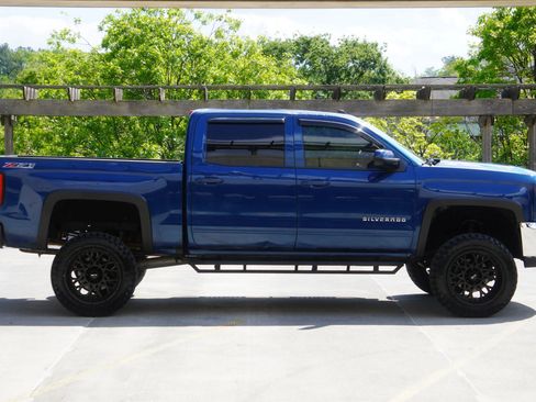 Used 2017 Chevrolet Silverado 1500 LT w/ All Star Edition AWD/4WD image 14
