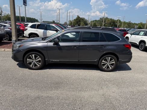 Used 2019 Subaru Outback 2.5i Limited w/ Popular Package #2 AWD/4WD image 12