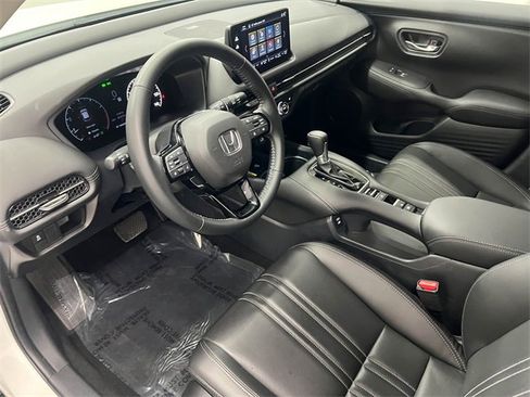 Used 2025 Honda HR-V EX-L image 16
