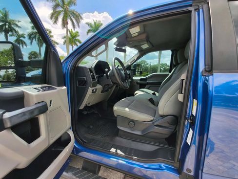 Used 2022 Ford F250 XL w/ Power Equipment Group AWD/4WD image 10