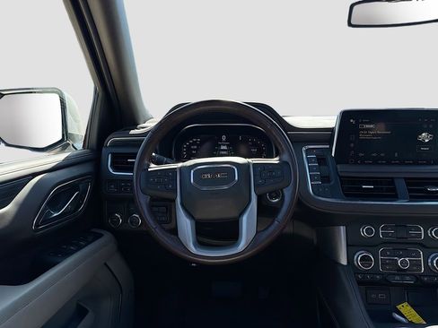 Used 2023 GMC Yukon SLT w/ SLT Premium Package image 24