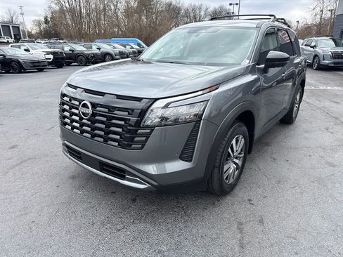 New 2026 Nissan Pathfinder SL FWD image 1