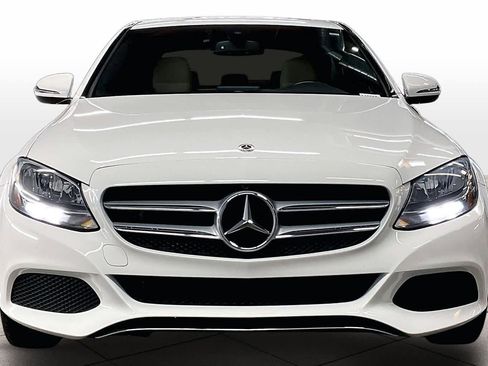 Used 2018 Mercedes-Benz C 300 Sedan image 3