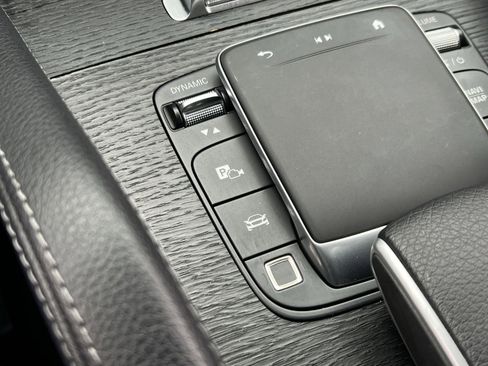 Certified 2025 Mercedes-Benz GLE 350 4MATIC image 32