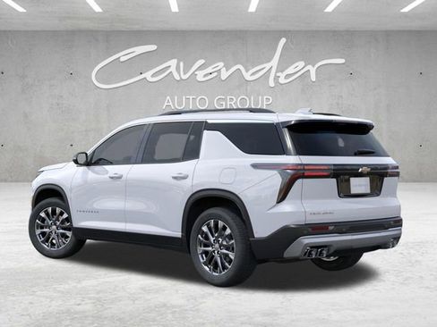 New 2026 Chevrolet Traverse LT image 3