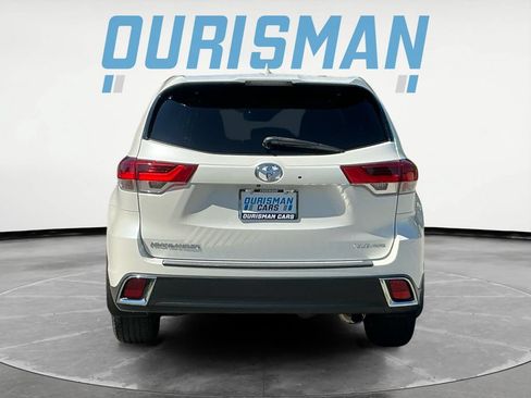 Used 2019 Toyota Highlander XLE AWD/4WD image 6