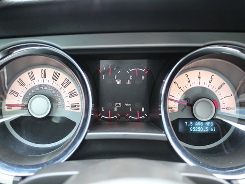 Used 2012 Ford Mustang Premium RWD image 23
