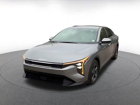 Used 2025 Kia K4 FWD image 4