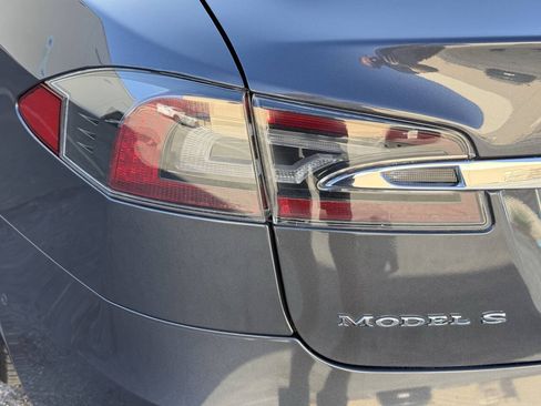 Used 2018 Tesla Model S 75D AWD/4WD image 37
