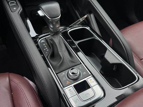 Used 2023 Kia Telluride EX image 19