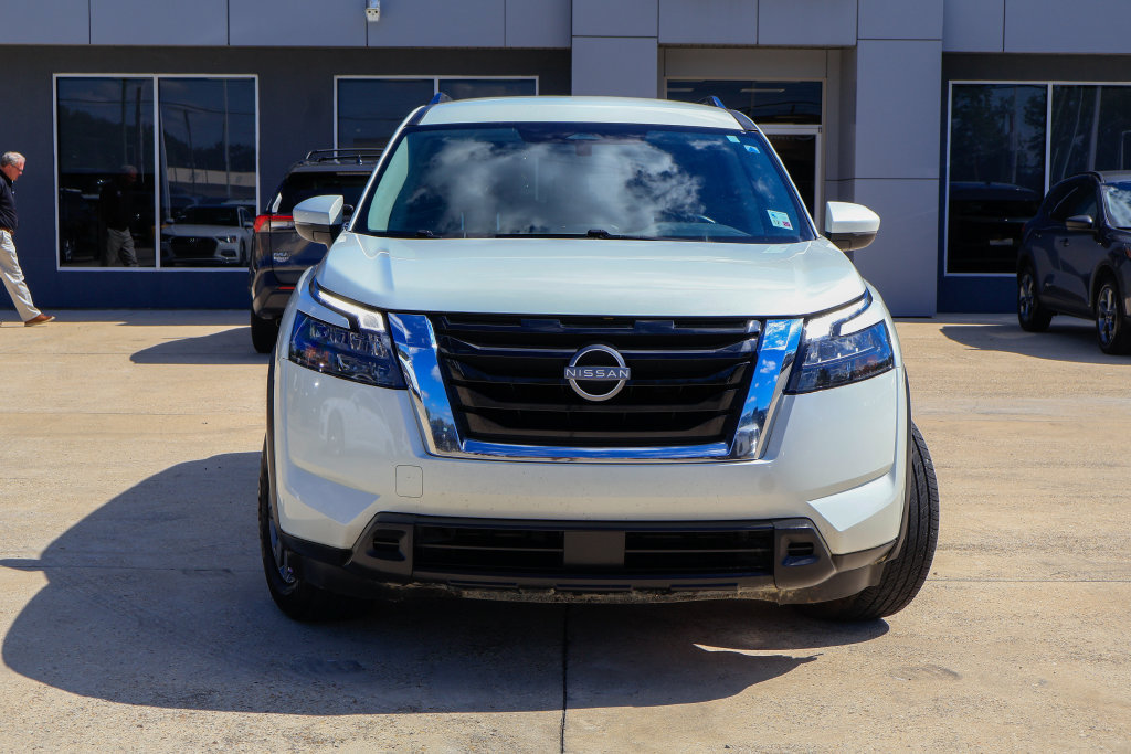 Used 2024 Nissan Pathfinder SV FWD image 24