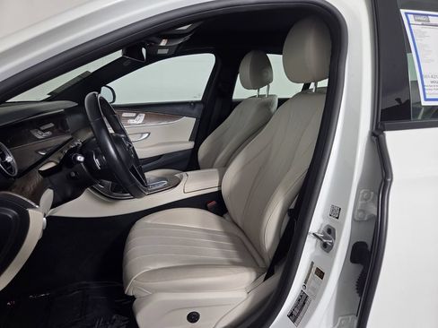 Used 2022 Mercedes-Benz E 350 Sedan image 10