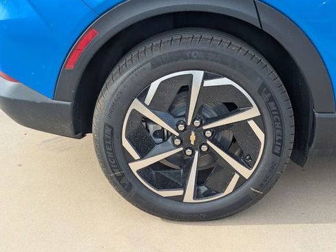 New 2026 Chevrolet Equinox EV LT w/ Comfort Package AWD/4WD image 3
