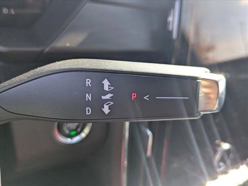 Used 2024 GMC Acadia Elevation image 14