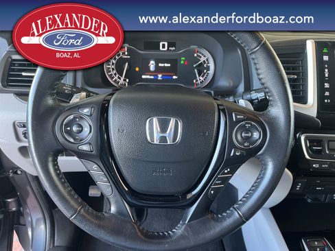 Used 2016 Honda Pilot Touring image 23
