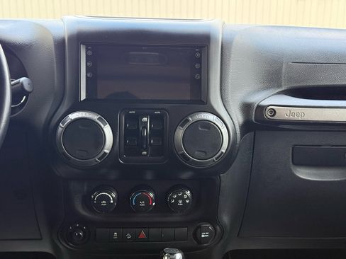 Used 2016 Jeep Wrangler Unlimited Sport w/ Quick Order Package 24S image 18