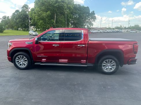 Used 2021 GMC Sierra 1500 Denali w/ Driver Alert Package II AWD/4WD image 10