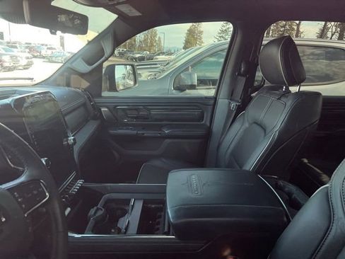 Used 2024 RAM 1500 Limited AWD/4WD image 12