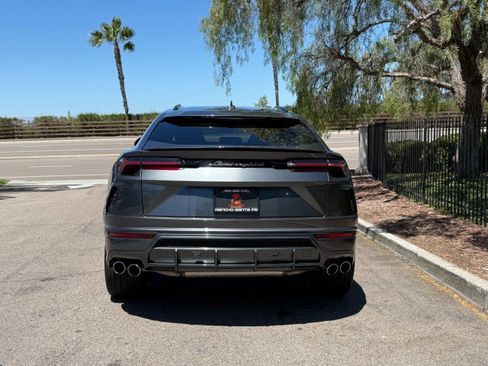 Used 2019 Lamborghini Urus AWD/4WD image 4