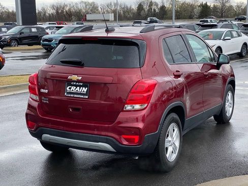 Used 2021 Chevrolet Trax LT w/ Driver Confidence Package image 7