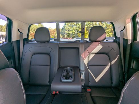 Used 2020 Chevrolet Colorado ZR2 image 10