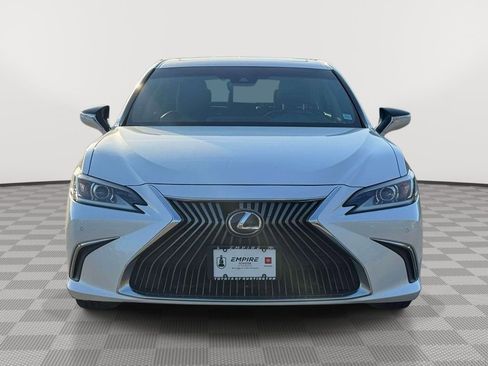 Used 2020 Lexus ES 350 w/ Premium Package FWD image 2