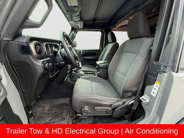 Used 2019 Jeep Wrangler Sport AWD/4WD image 6