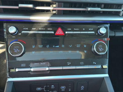 New 2025 Hyundai Santa Fe Limited image 21