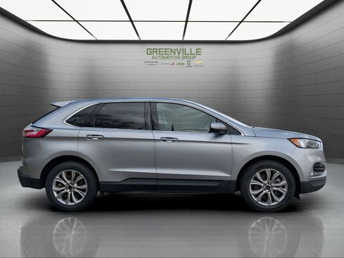 Used 2024 Ford Edge Titanium AWD/4WD image 9