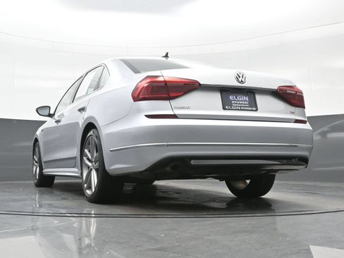 Used 2017 Volkswagen Passat 1.8T R-Line FWD image 27
