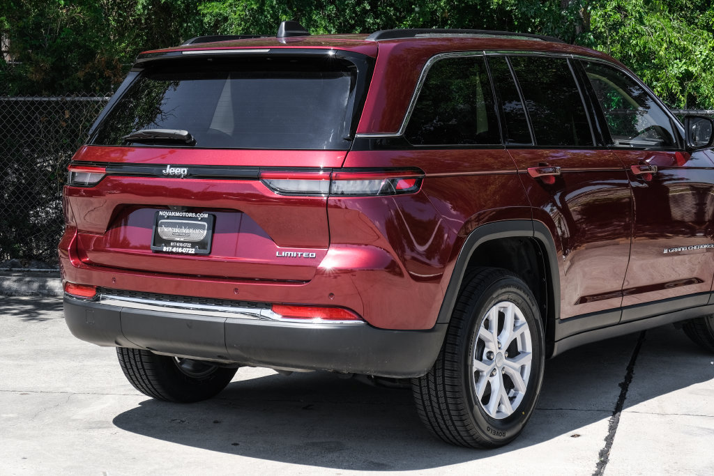 Used 2022 Jeep Grand Cherokee Limited RWD image 12
